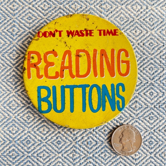 3/$30 💖 Funny vintage ‘Don’t Waste Time’ Pin - Picture 3 of 3